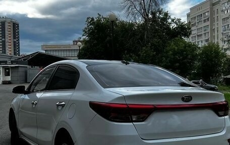 KIA Rio IV, 2017 год, 690 000 рублей, 3 фотография