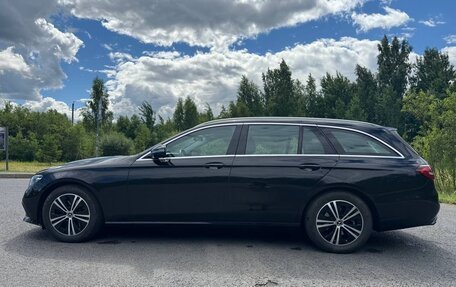 Mercedes-Benz E-Класс, 2022 год, 4 300 000 рублей, 8 фотография