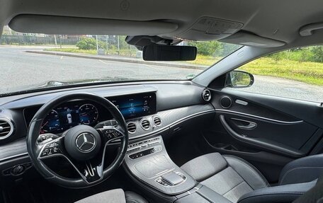 Mercedes-Benz E-Класс, 2022 год, 4 300 000 рублей, 16 фотография