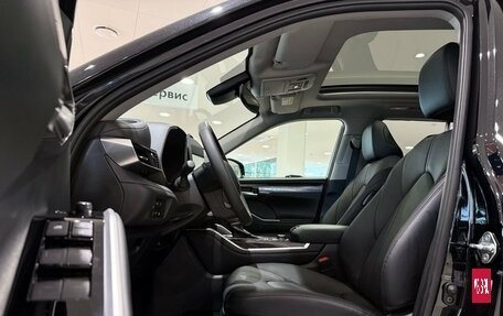 Toyota Highlander, 2026 год, 5 550 000 рублей, 27 фотография