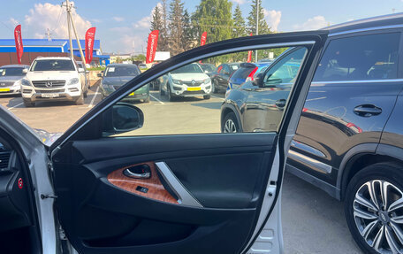 Toyota Camry, 2011 год, 1 200 000 рублей, 24 фотография