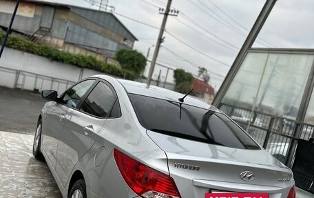 Hyundai Solaris II рестайлинг, 2013 год, 1 050 000 рублей, 5 фотография