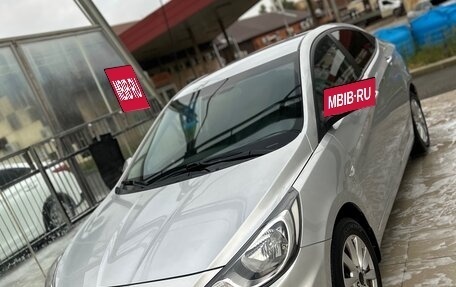 Hyundai Solaris II рестайлинг, 2013 год, 1 050 000 рублей, 2 фотография