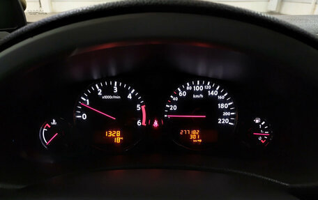 Nissan Pathfinder, 2011 год, 1 000 000 рублей, 13 фотография