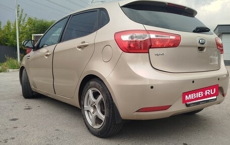 KIA Rio III рестайлинг, 2014 год, 900 000 рублей, 3 фотография