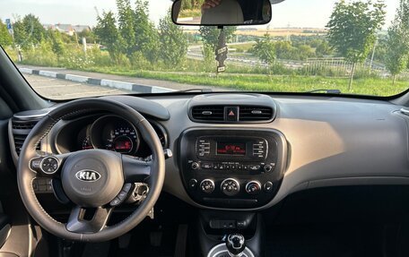 KIA Soul II рестайлинг, 2014 год, 935 000 рублей, 10 фотография
