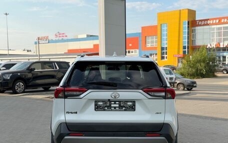 Toyota RAV4, 2020 год, 3 350 000 рублей, 6 фотография