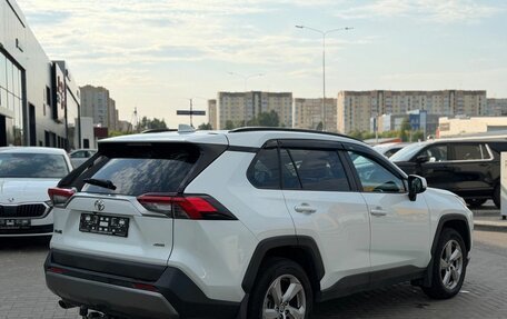 Toyota RAV4, 2020 год, 3 350 000 рублей, 4 фотография