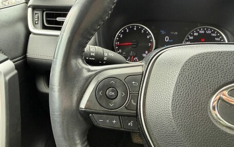 Toyota RAV4, 2020 год, 3 350 000 рублей, 18 фотография