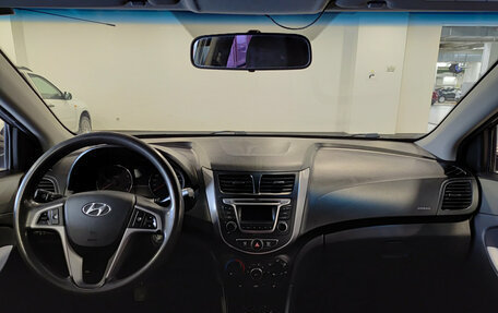 Hyundai Solaris II рестайлинг, 2014 год, 630 000 рублей, 18 фотография