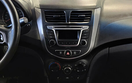 Hyundai Solaris II рестайлинг, 2014 год, 630 000 рублей, 19 фотография