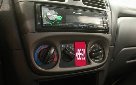 Nissan Almera, 2005 год, 460 000 рублей, 25 фотография