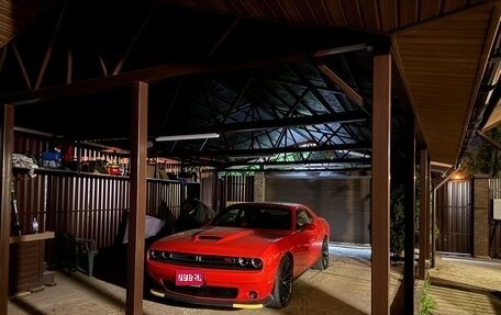 Dodge Challenger III рестайлинг 2, 2019 год, 4 890 000 рублей, 1 фотография