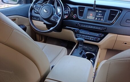 KIA Carnival III, 2020 год, 4 000 000 рублей, 5 фотография