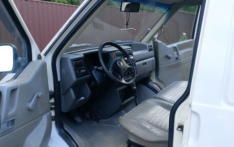 Volkswagen Transporter T4, 2002 год, 900 000 рублей, 10 фотография