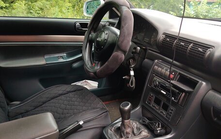 Audi A4, 1995 год, 300 000 рублей, 4 фотография