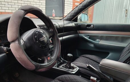 Audi A4, 1995 год, 300 000 рублей, 13 фотография