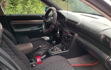 Audi A4, 1995 год, 300 000 рублей, 6 фотография
