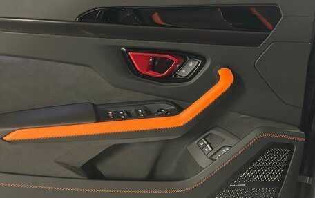 Lamborghini Urus I, 2025 год, 37 000 000 рублей, 17 фотография