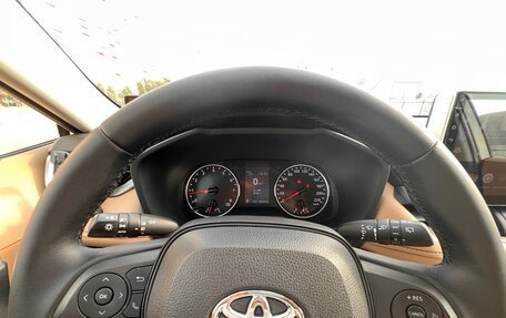 Toyota RAV4, 2022 год, 4 150 000 рублей, 8 фотография