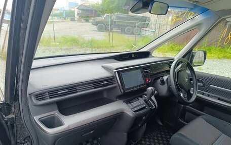 Honda Stepwgn IV, 2016 год, 2 100 000 рублей, 21 фотография