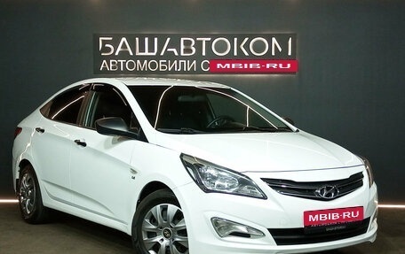 Hyundai Solaris II рестайлинг, 2015 год, 869 000 рублей, 3 фотография