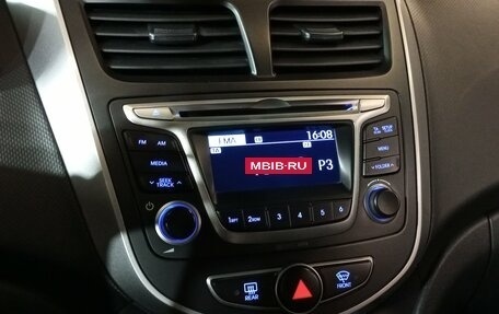 Hyundai Solaris II рестайлинг, 2015 год, 869 000 рублей, 12 фотография