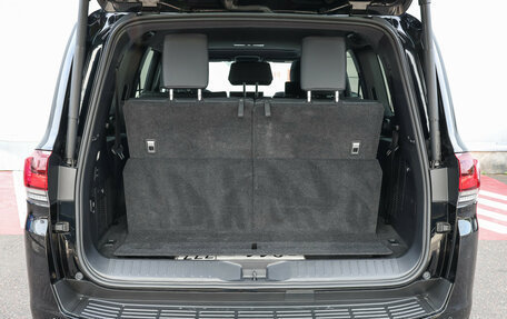 Toyota Land Cruiser, 2024 год, 12 900 000 рублей, 9 фотография