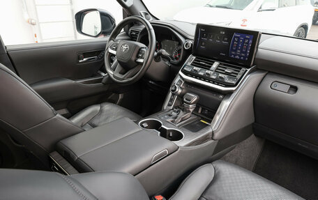 Toyota Land Cruiser, 2024 год, 12 900 000 рублей, 10 фотография