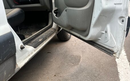 Renault Kangoo II рестайлинг, 2005 год, 190 000 рублей, 22 фотография