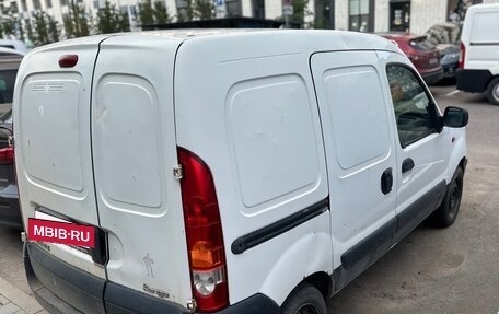 Renault Kangoo II рестайлинг, 2005 год, 190 000 рублей, 24 фотография
