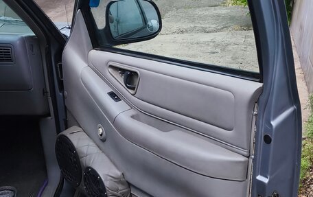 Chevrolet Blazer II рестайлинг, 1997 год, 690 000 рублей, 7 фотография
