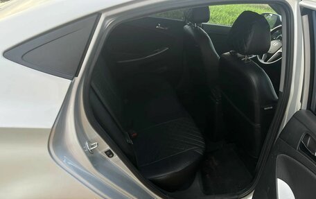 Hyundai Solaris II рестайлинг, 2011 год, 650 000 рублей, 8 фотография