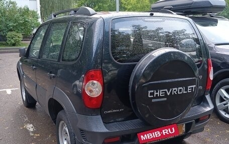 Chevrolet Niva I рестайлинг, 2012 год, 450 000 рублей, 2 фотография