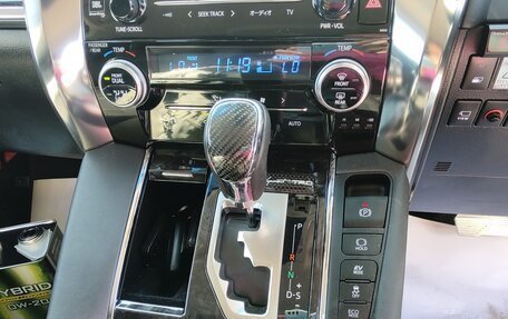 Toyota Vellfire II, 2019 год, 5 200 000 рублей, 9 фотография