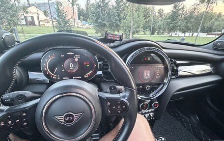 MINI Hatch, 2021 год, 4 250 000 рублей, 17 фотография