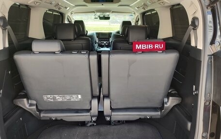 Toyota Vellfire II, 2019 год, 5 200 000 рублей, 29 фотография