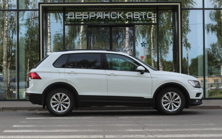 Volkswagen Tiguan II, 2019 год, 2 700 000 рублей, 4 фотография