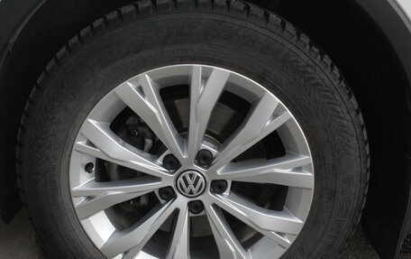 Volkswagen Tiguan II, 2019 год, 2 700 000 рублей, 5 фотография