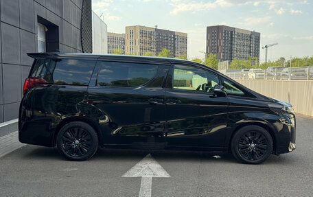 Toyota Alphard III, 2019 год, 4 990 000 рублей, 5 фотография