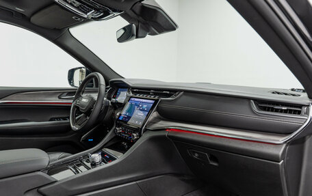 Jeep Grand Cherokee, 2023 год, 9 790 000 рублей, 15 фотография