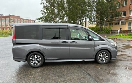 Honda Stepwgn IV, 2018 год, 2 050 000 рублей, 8 фотография