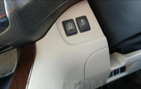 Nissan Serena IV, 2011 год, 1 080 000 рублей, 15 фотография