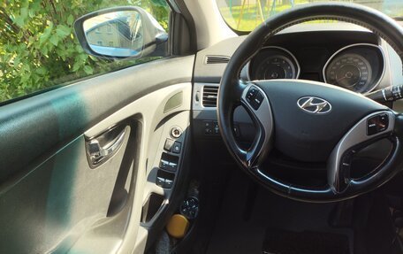 Hyundai Elantra V, 2012 год, 1 050 000 рублей, 4 фотография