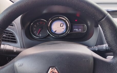 Renault Fluence I, 2013 год, 675 000 рублей, 10 фотография