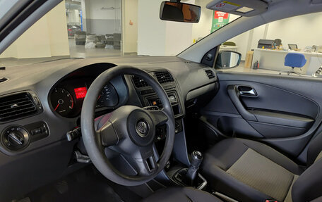 Volkswagen Polo VI (EU Market), 2013 год, 630 000 рублей, 20 фотография