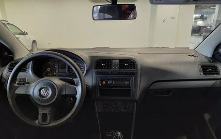 Volkswagen Polo VI (EU Market), 2013 год, 630 000 рублей, 18 фотография