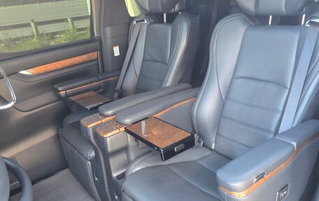 Toyota Alphard III, 2015 год, 3 800 000 рублей, 15 фотография