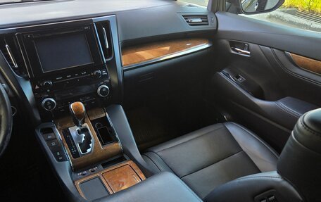 Toyota Alphard III, 2015 год, 3 800 000 рублей, 24 фотография