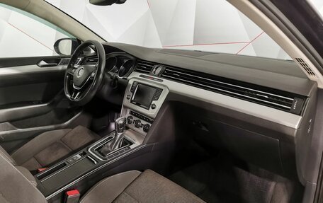 Volkswagen Passat B8 рестайлинг, 2016 год, 1 495 000 рублей, 12 фотография